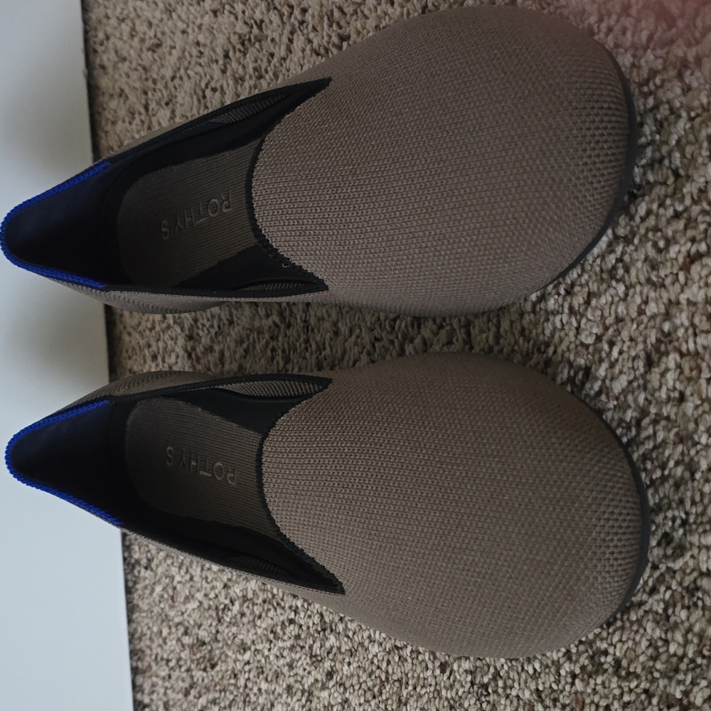 Rothys Sz 9.5 The Lounge Loafer In Sparrow - Picture 2 of 12
